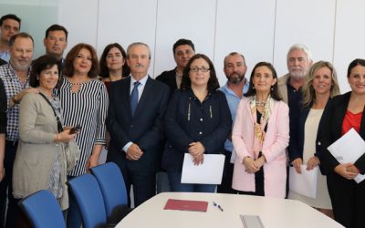 Entregada a 50 alcaldes de Huelva la documentación de los fondos para contratar a 8.500 parados en el Profea