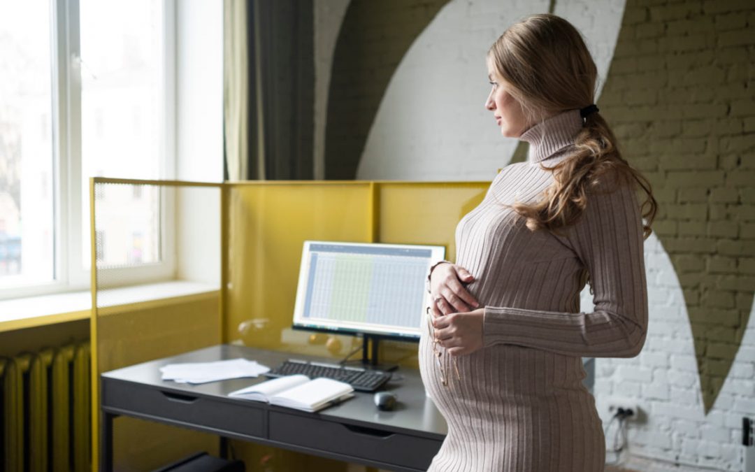 sustitución de trabajadora por riesgo durante embarazo